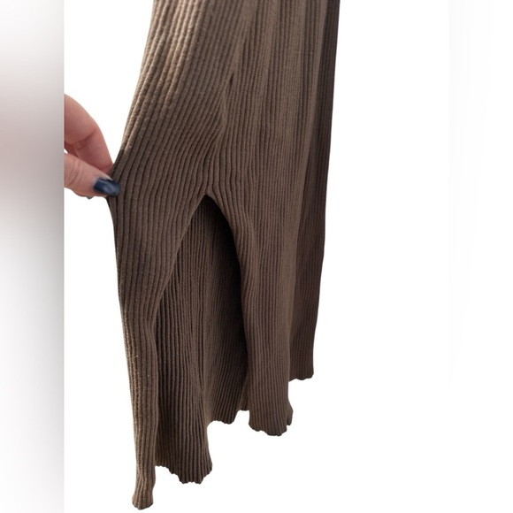 Heartloom CURTIS Mock Neck Rib Sweater Knit Sleeveless MIDI Dress - Picture 5 of 7